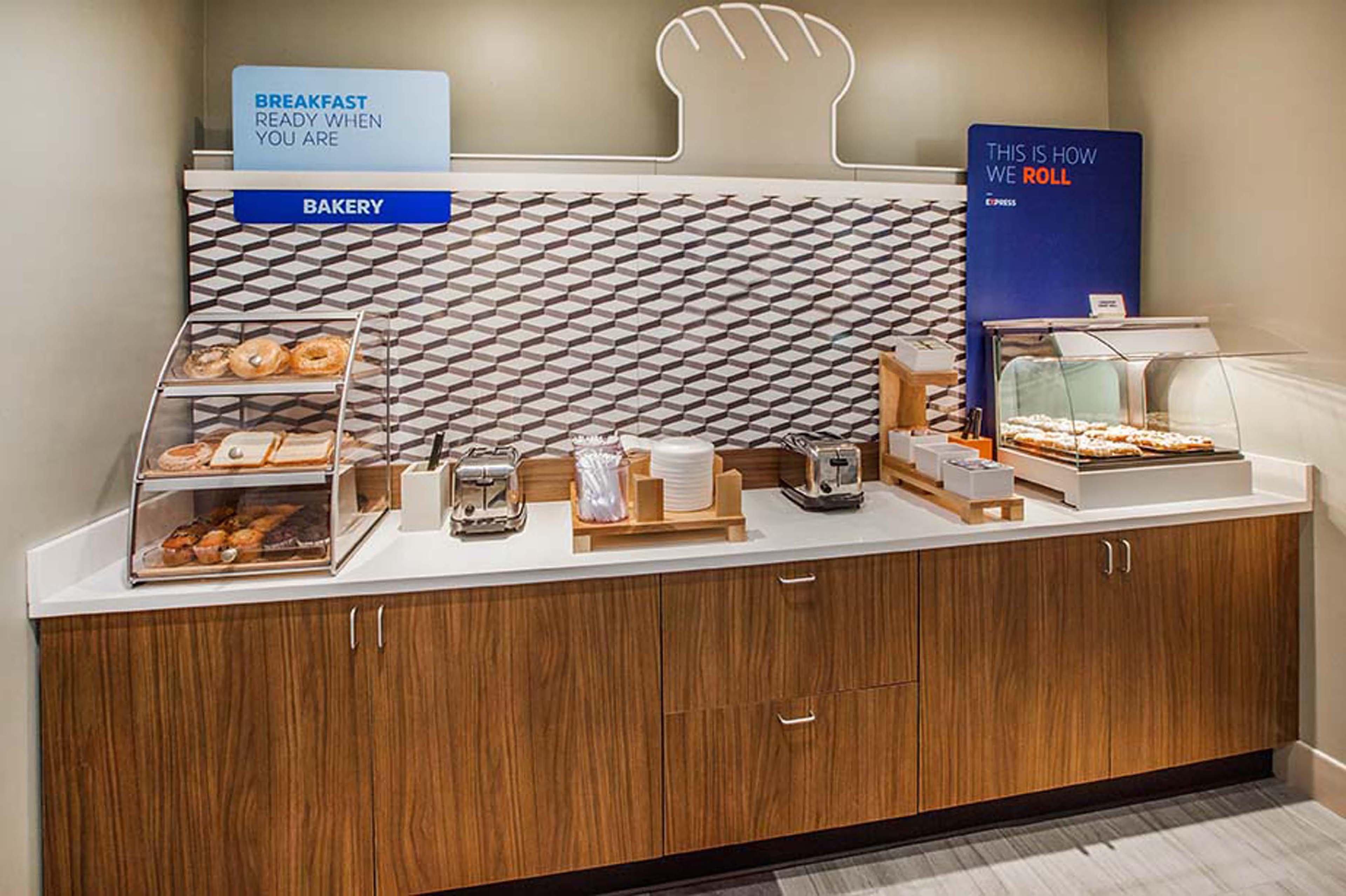 Holiday Inn Express Frisco Legacy Park Area, An Ihg Hotel Εξωτερικό φωτογραφία